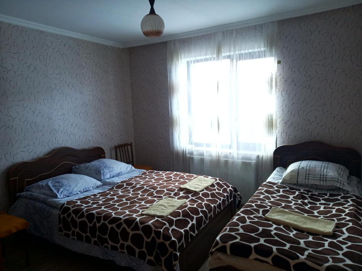 Guest House Sunset Kazbegi Esterno foto