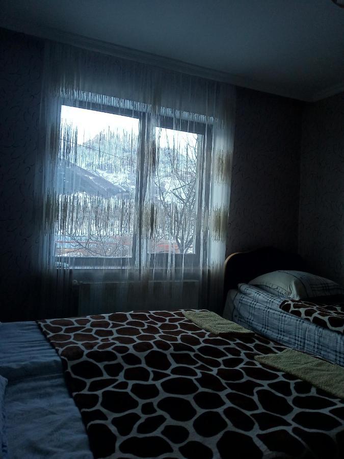 Guest House Sunset Kazbegi Esterno foto