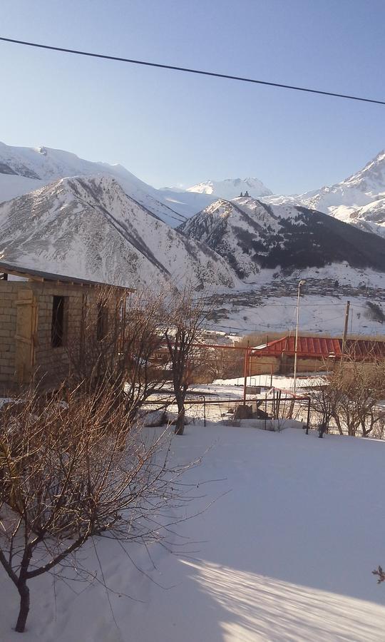 Guest House Sunset Kazbegi Esterno foto